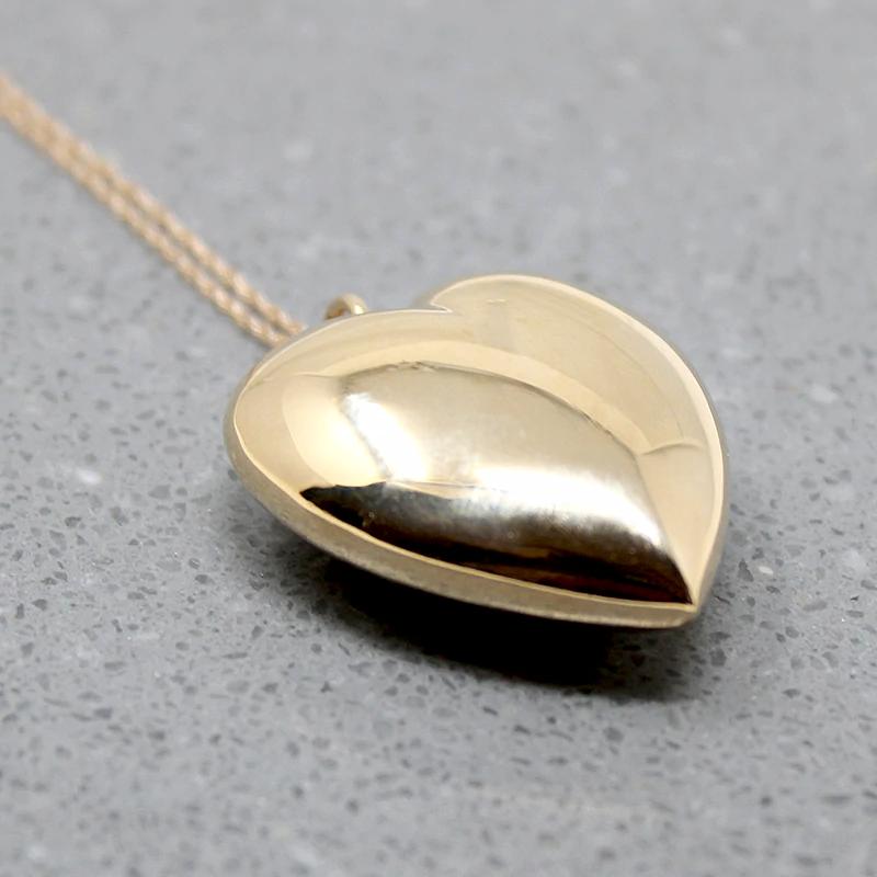 Sweet 14k Gold Puffy Heart Pendant