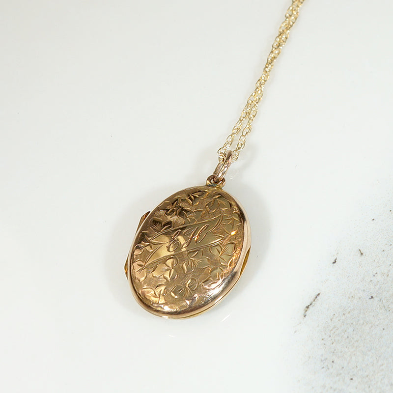 Ivy & Acanthus Engraved 9ct Gold Locket