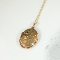 Ivy & Acanthus Engraved 9ct Gold Locket