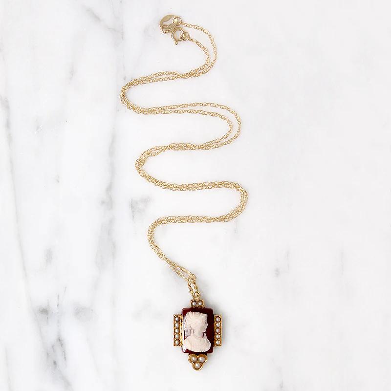 Sweet Little Cameo Pendant Framed in Gold & Pearls
