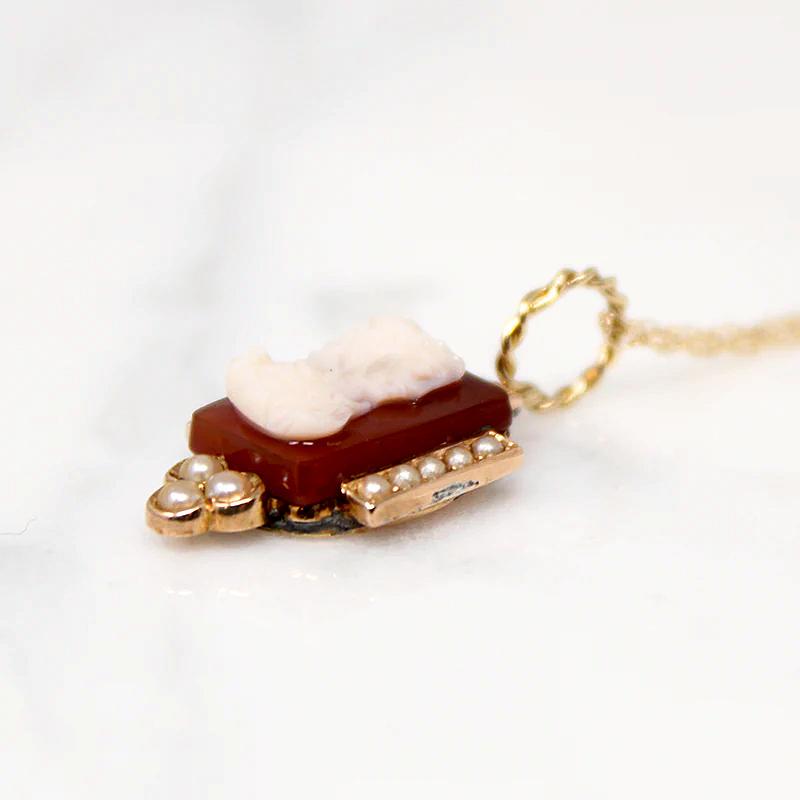 Sweet Little Cameo Pendant Framed in Gold & Pearls