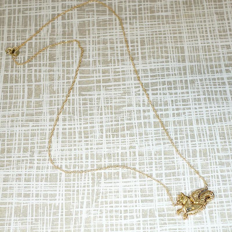 Antique Hippocampus Pendant in Gold
