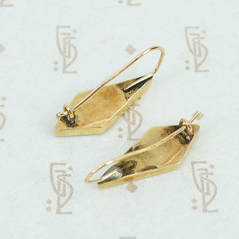 gold and onyx earrings elongated diamond shaped back
