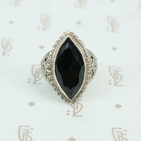 Marquis shape faceted onyx in silver filigree ring 1920's