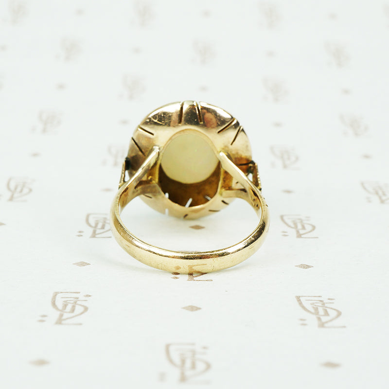 Sunny Gold Vintage 1970's Opal Ring