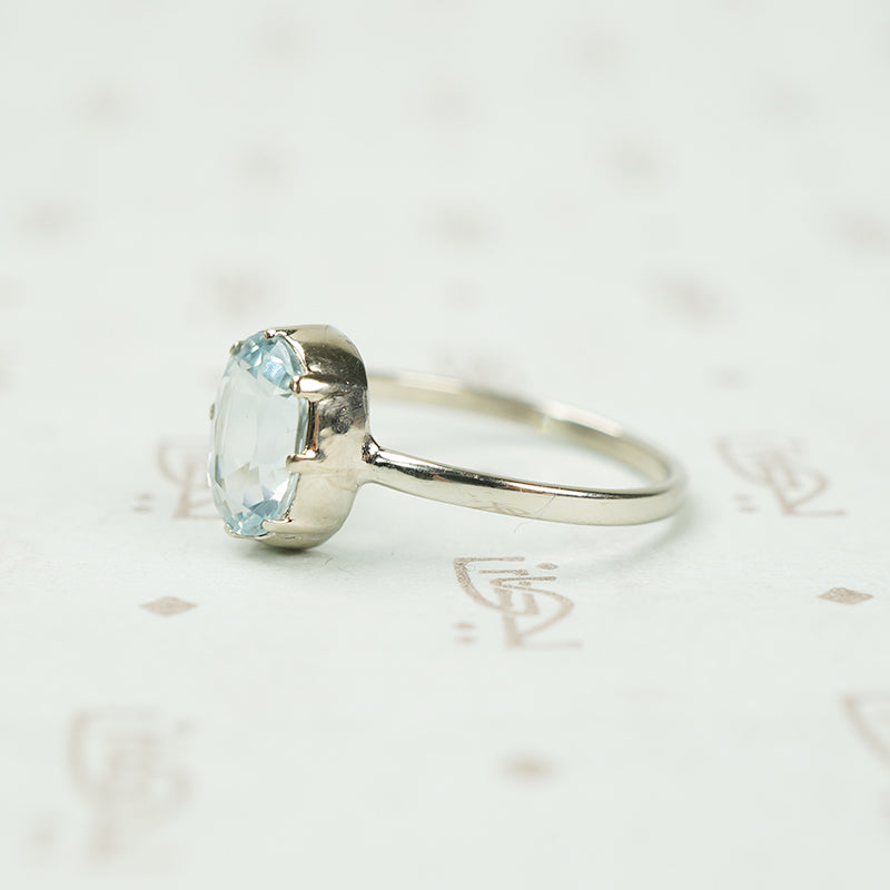 The Oval Aquamarine Ring in Recycled White Gold