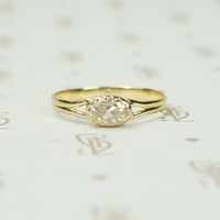 The 18k Oval OMC Solitaire