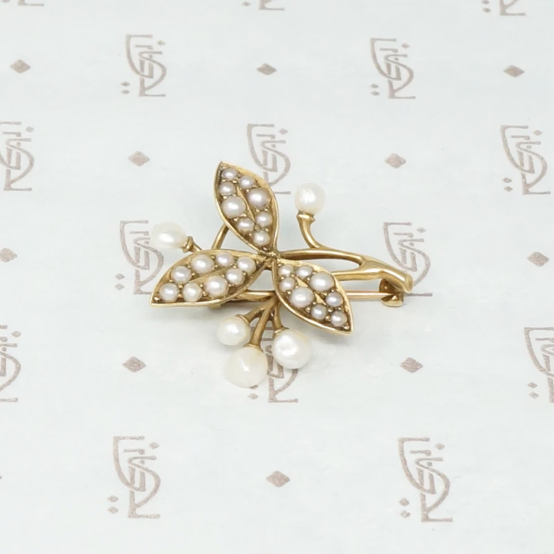 Leaves of Three Brooch in Gold and Pearls
