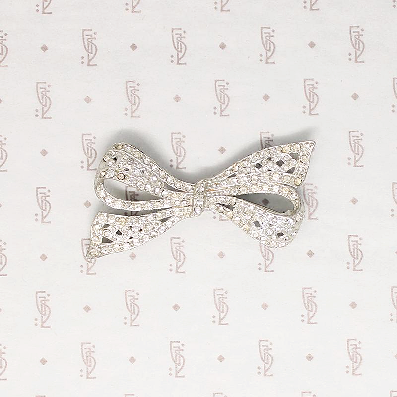 Pretty Sparkling White Paste Bow Brooch