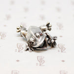 Frisky Little Tree Frog Pin in Garnet & Silver