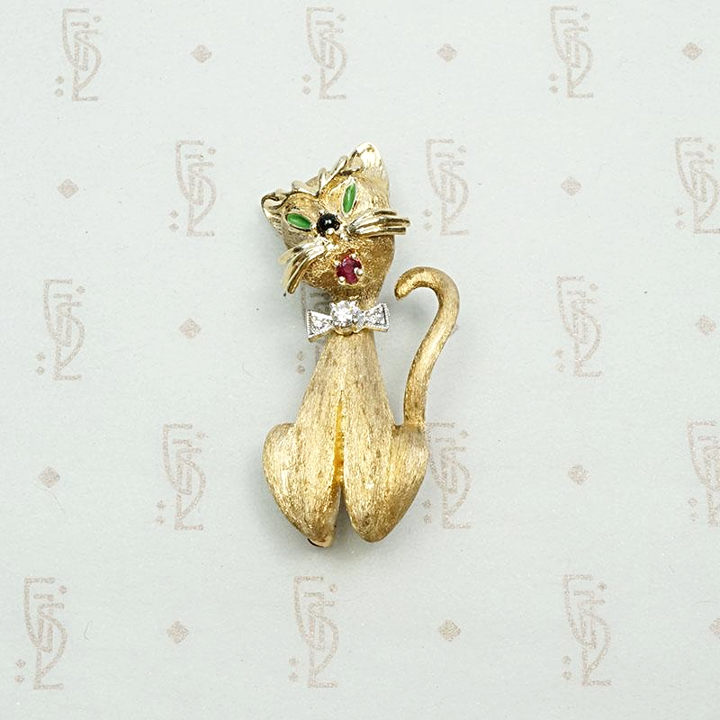 Sassy Cat Brooch by Dan Frere
