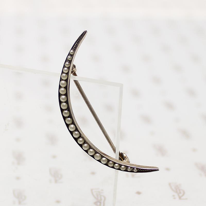 Silver Sliver of Waxing Moon Brooch with Pearls