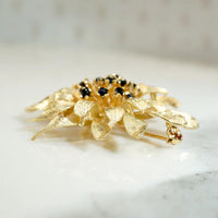 Charming 1960s Gold & Sapphire Flower Brooch