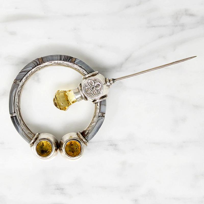 Superb Scottish Penannular Cloak Pin with Agate & Citrine