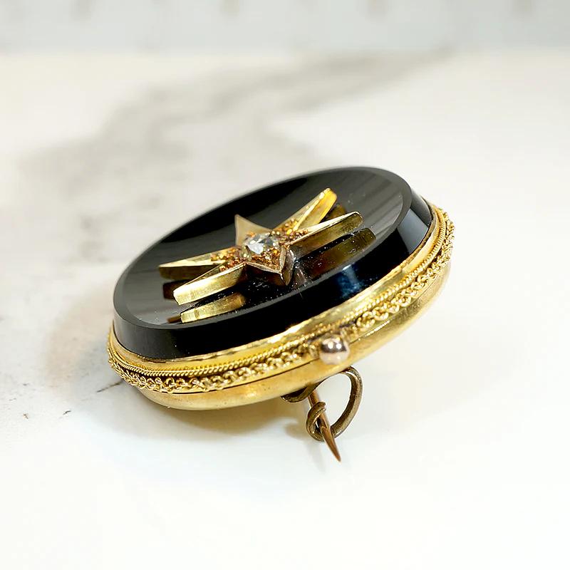 Fine Mourning Locket Brooch in 18k Onyx & Diamond