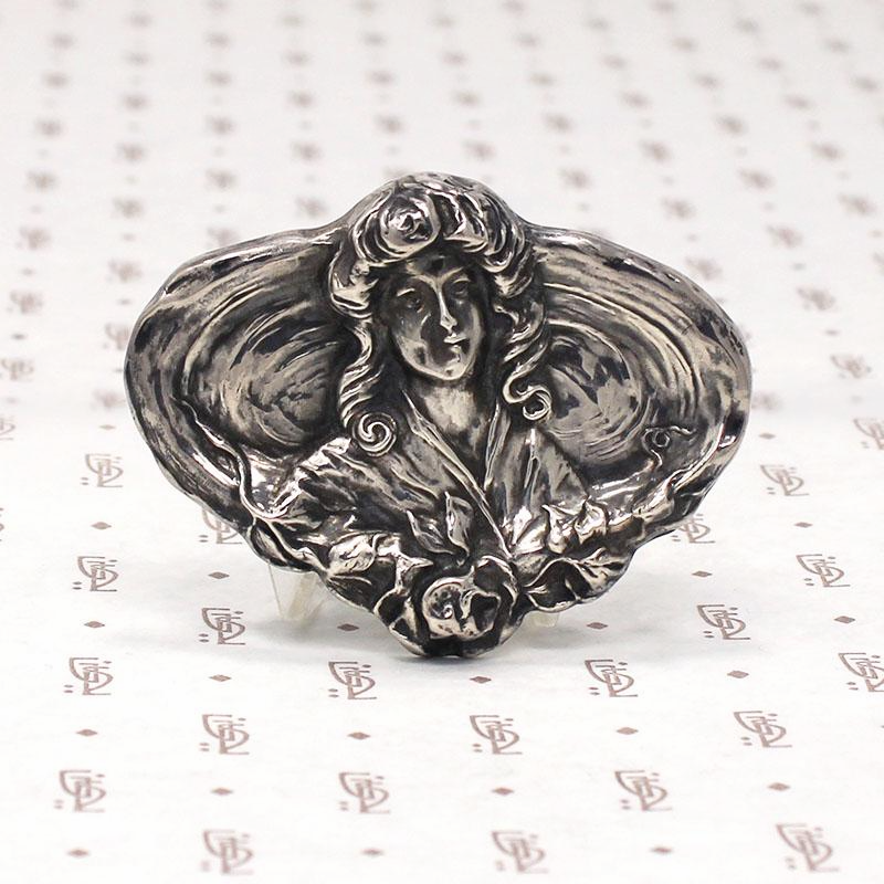 Art Nouveau Brooch with Long Haired Lady