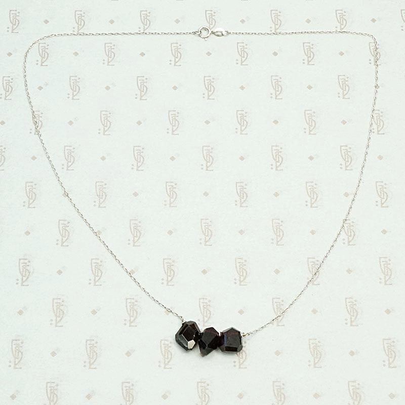 Garnet Nugget Necklace in White Gold by brunet