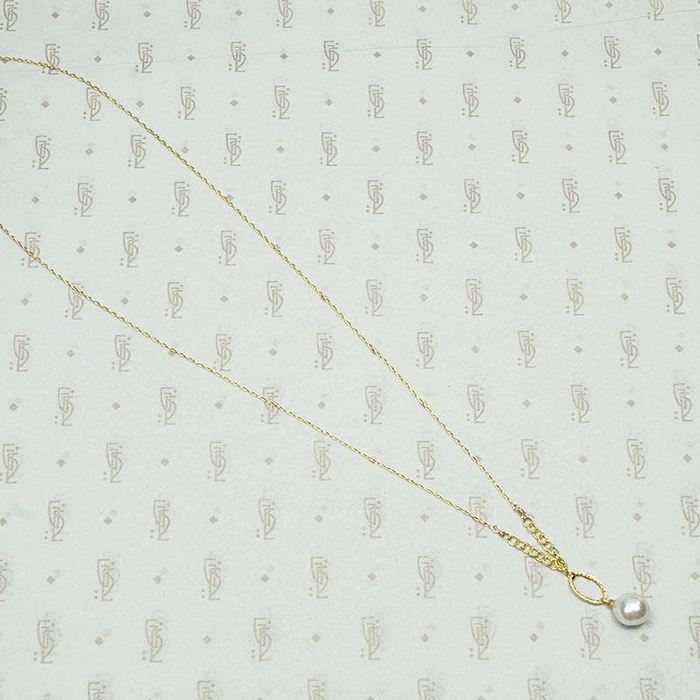 Vintage Pearl and Dimpled "O" Necklace by brunet