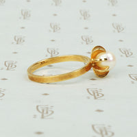 Elis Kappi 14k Yellow Gold Pearl Ring