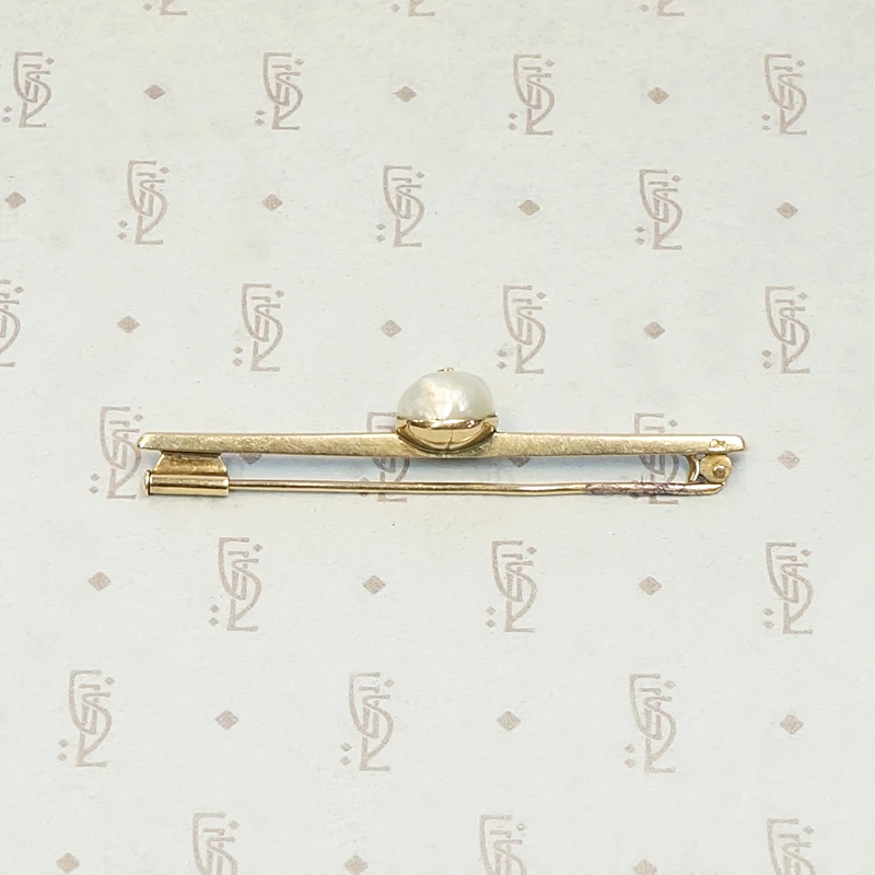 Refined Baroque Pearl Pin in Rose Gold