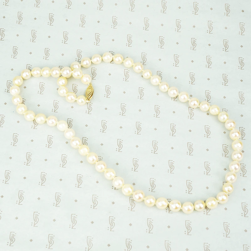 20" 8mm strand of pearls necklace