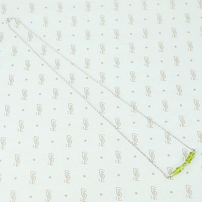 Olio Arc Necklace in Peridot by brunet