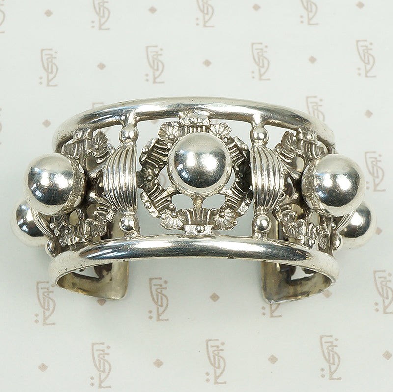 Chunky Sterling Silver Cuff Bracelet signed Peruzzi