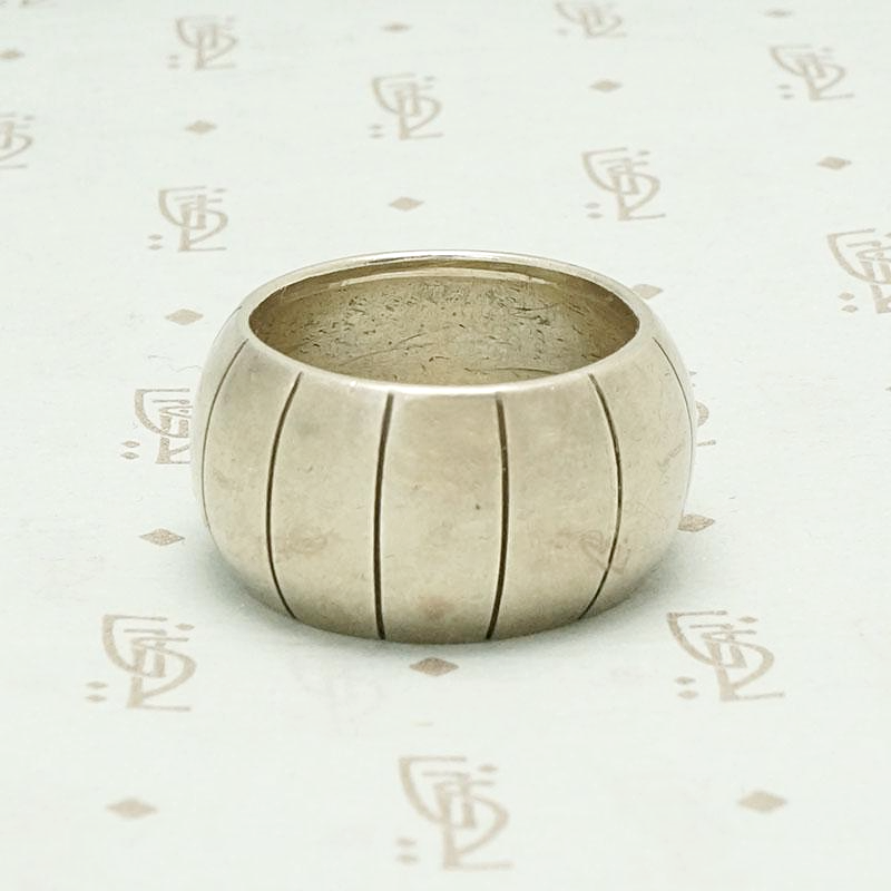 Grooved Wide Dome Band in Silver