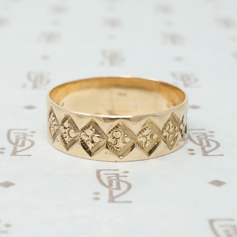 Rosy Gold Victorian Cigar Band