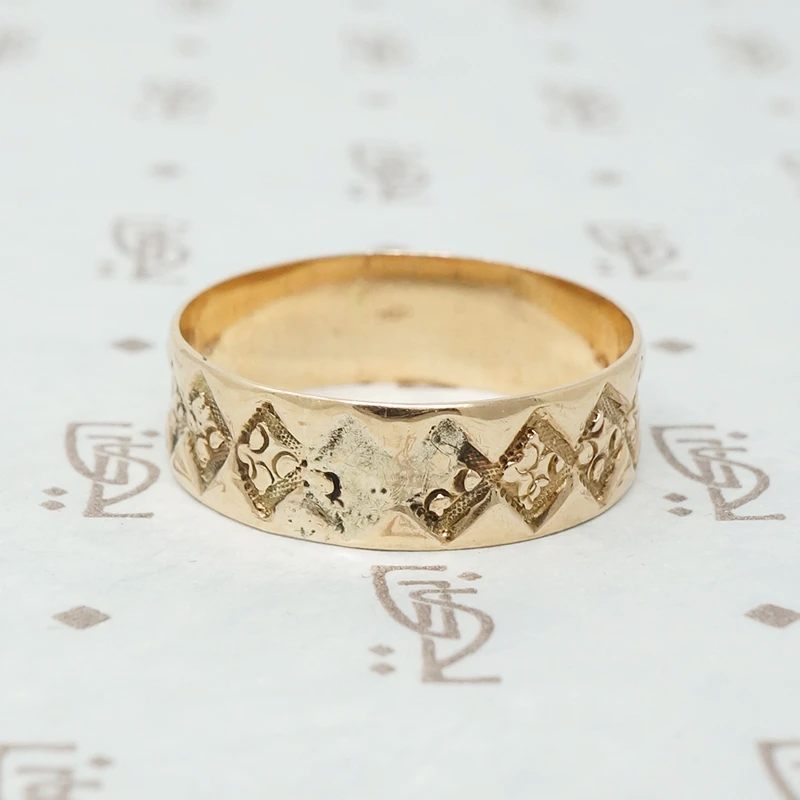 Rosy Gold Victorian Cigar Band