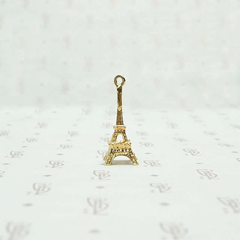 Delightful Three Dimensional Eiffel Tower Charm