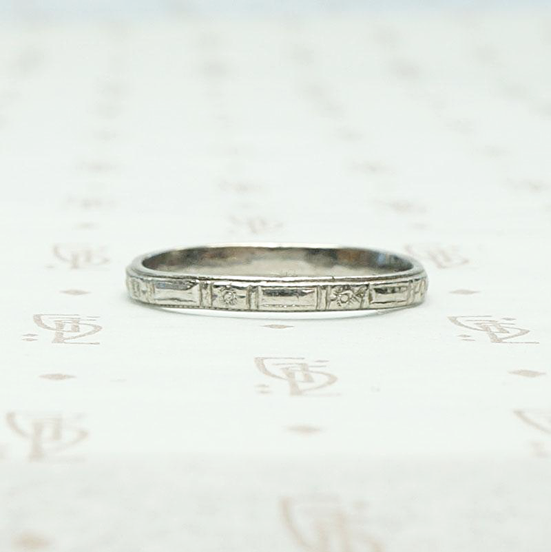 Art Deco Flowers and Bars Platinum Band, profile view.