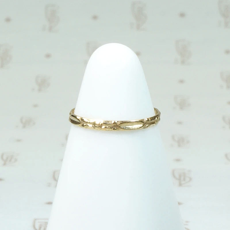 Art Deco Arrows Gold Tiny Ring