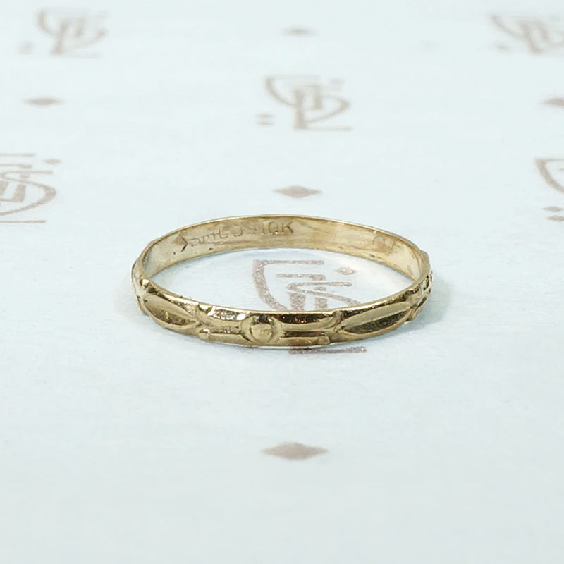 Art Deco Arrows Gold Tiny Ring