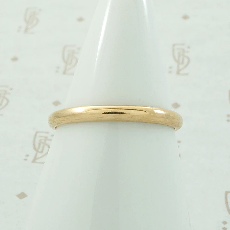 European 18k Half Round Wedding Band