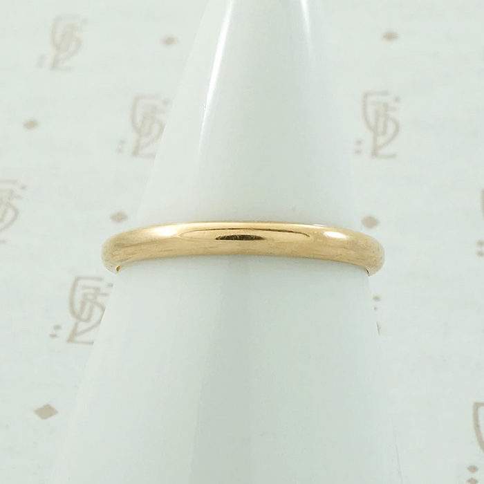 European 18k Half Round Wedding Band