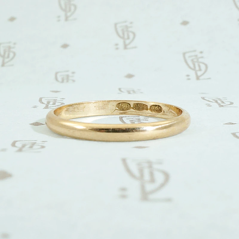 European 18k Half Round Wedding Band