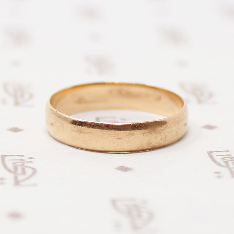Edwardian Mellow Rosy Gold Wedding Band