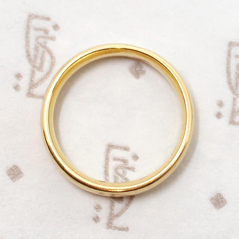 Charming 18k Gold Victorian Wedding Band