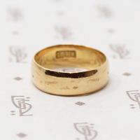 Simply Elegant Wide 18k Gold 1920s Wedding Band