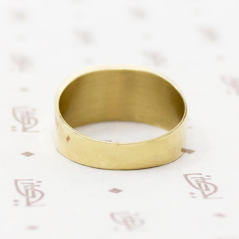 Shiny 1970s Gold Signet Band 