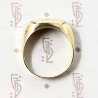 Shiny 1970s Gold Signet Band 
