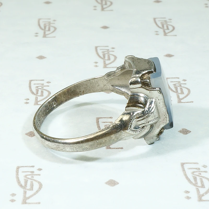 Picture Agate in 1920s Silver Buckle Ring