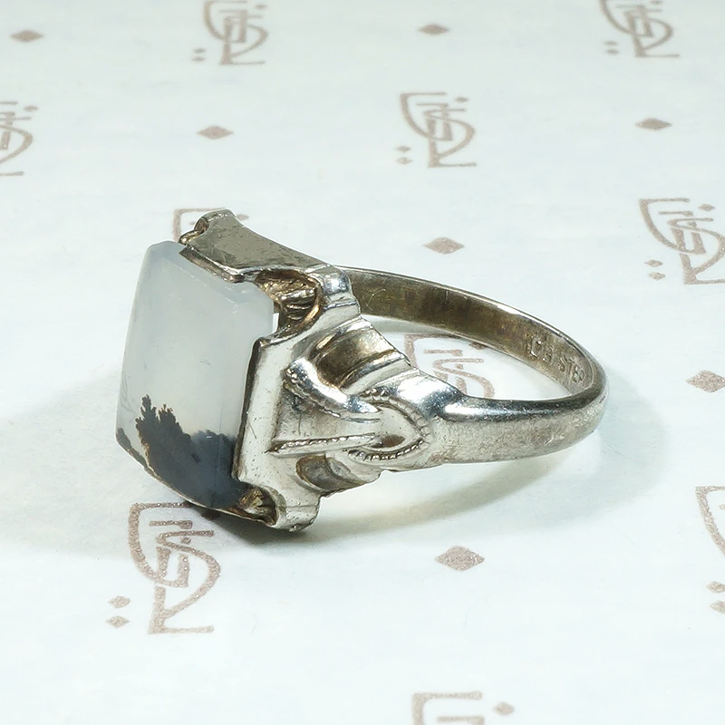 Picture Agate in 1920s Silver Buckle Ring