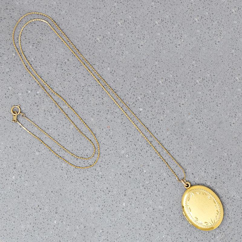 Pretty Engraved Gold Filled Oval Locket