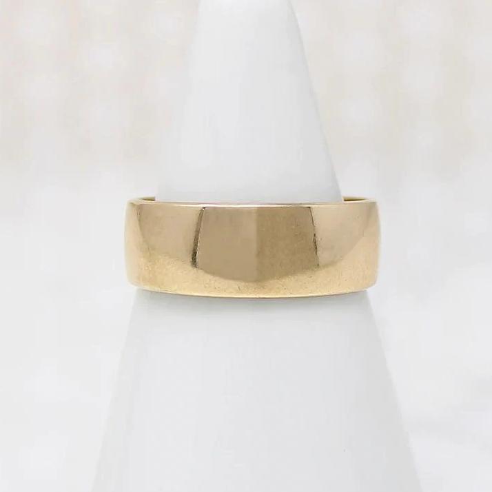 Gold Wedding Band with Subtle Taper