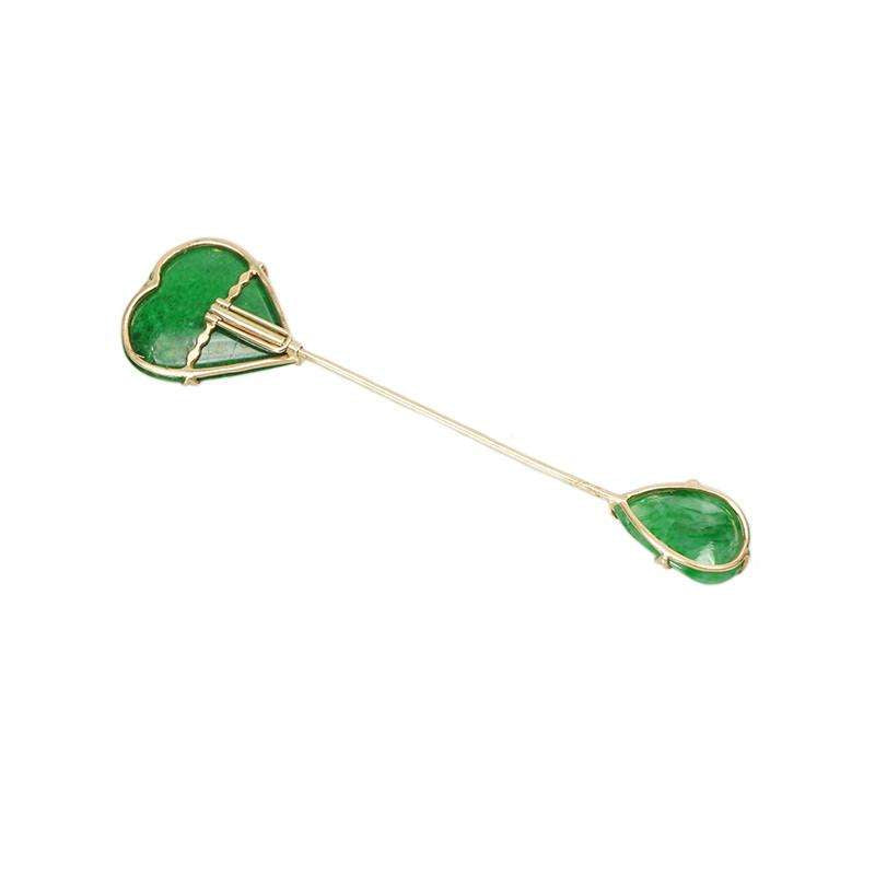 Jade Jabot pin in 18k Gold