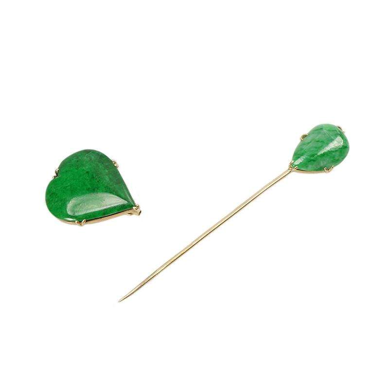 Jade Jabot pin in 18k Gold