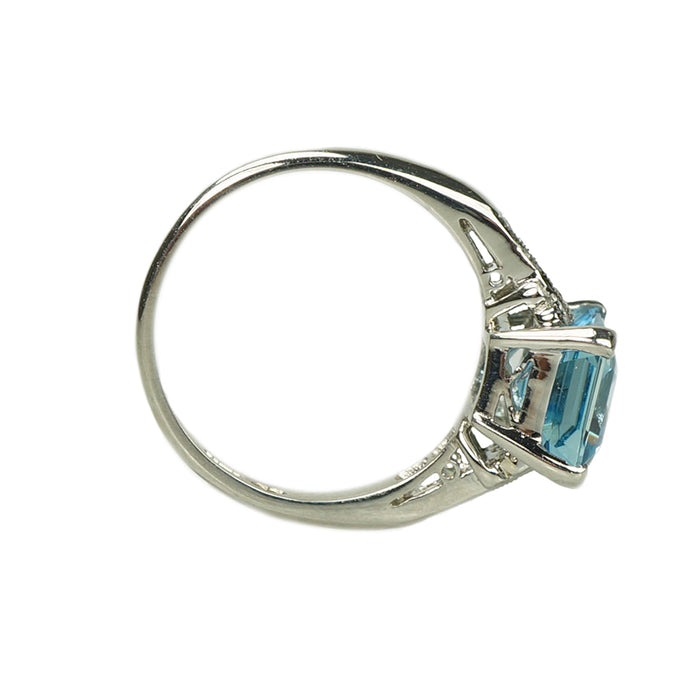 Classic Platinum Aquamarine and Diamond Ring
