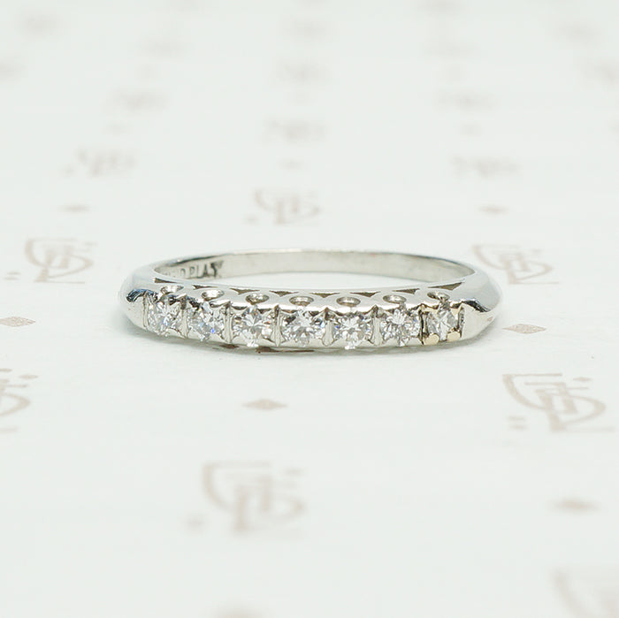 7 diamond platinum classic 1940's wedding band